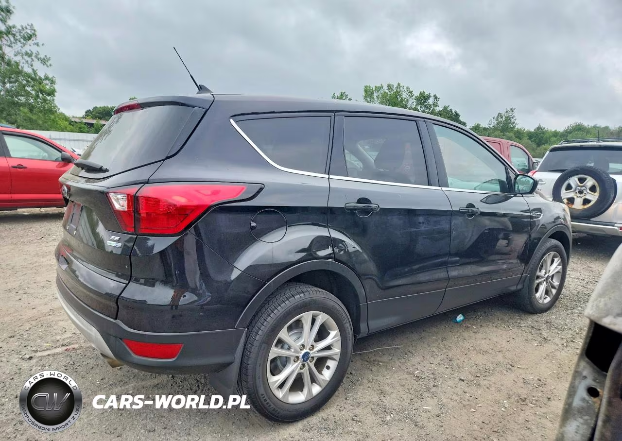 2019 Ford Escape Se VIN:1FMCU9GD6KUB18169 - 3