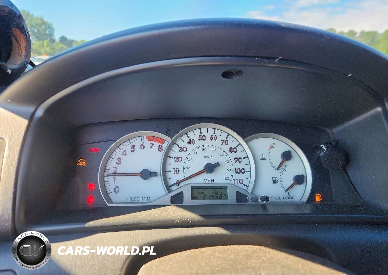 2005 Toyota Corolla S VIN:2T1BR32E75C487915 - 9