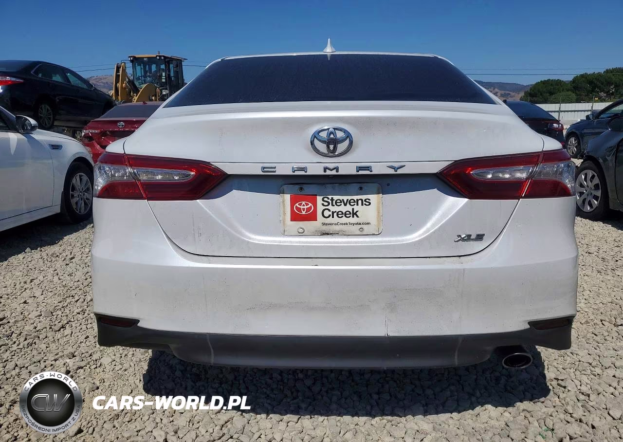2020 Toyota Camry Xle VIN:4T1F11AK6LU897993 - 6