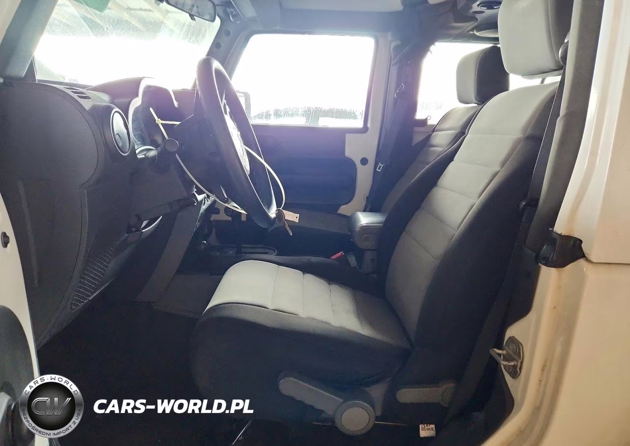 2010 Jeep Wrangler Sport VIN:1J4AA2D18AL136970 - 7