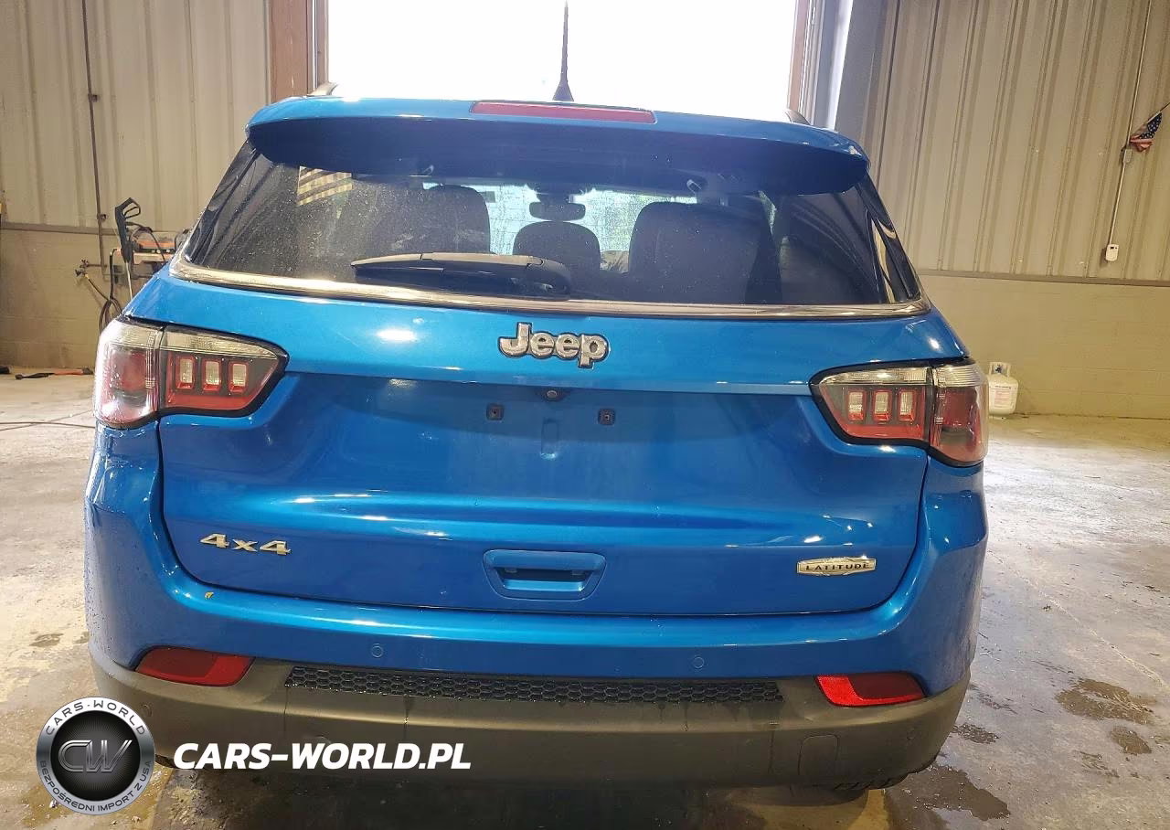 2018 Jeep Compass Latitude VIN:3C4NJDBB5JT359843 - 6