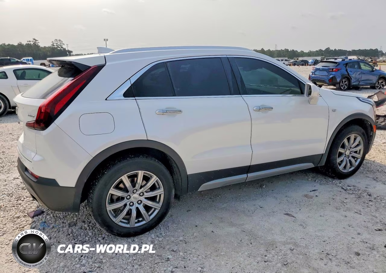 2020 Cadillac Xt4 Premium Luxury VIN:1GYFZCR45LF121240 - 3