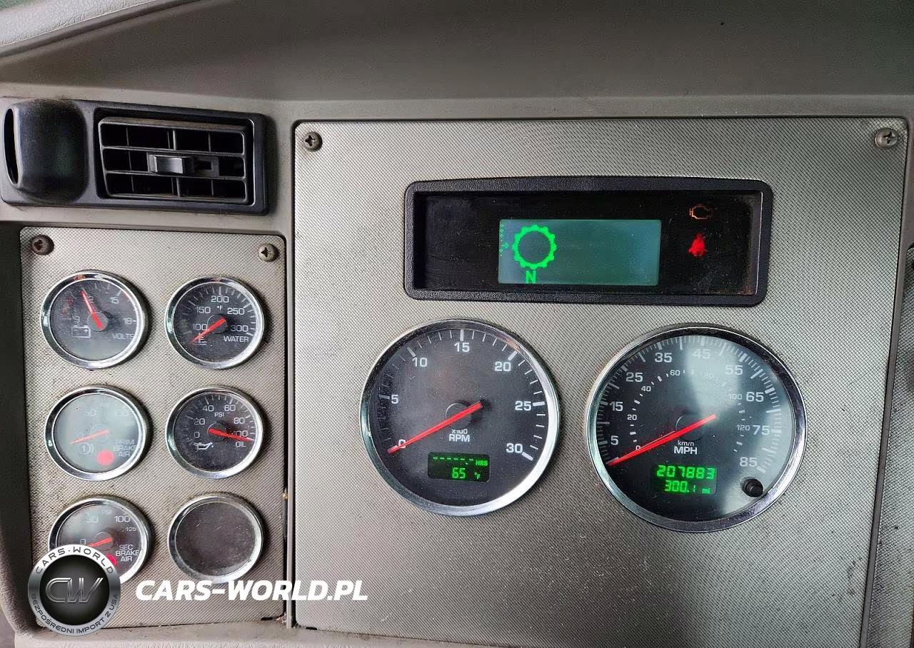 2016 Kenworth T370 Semi Truck VIN:2XKHAJ8X6GM497192 - 8