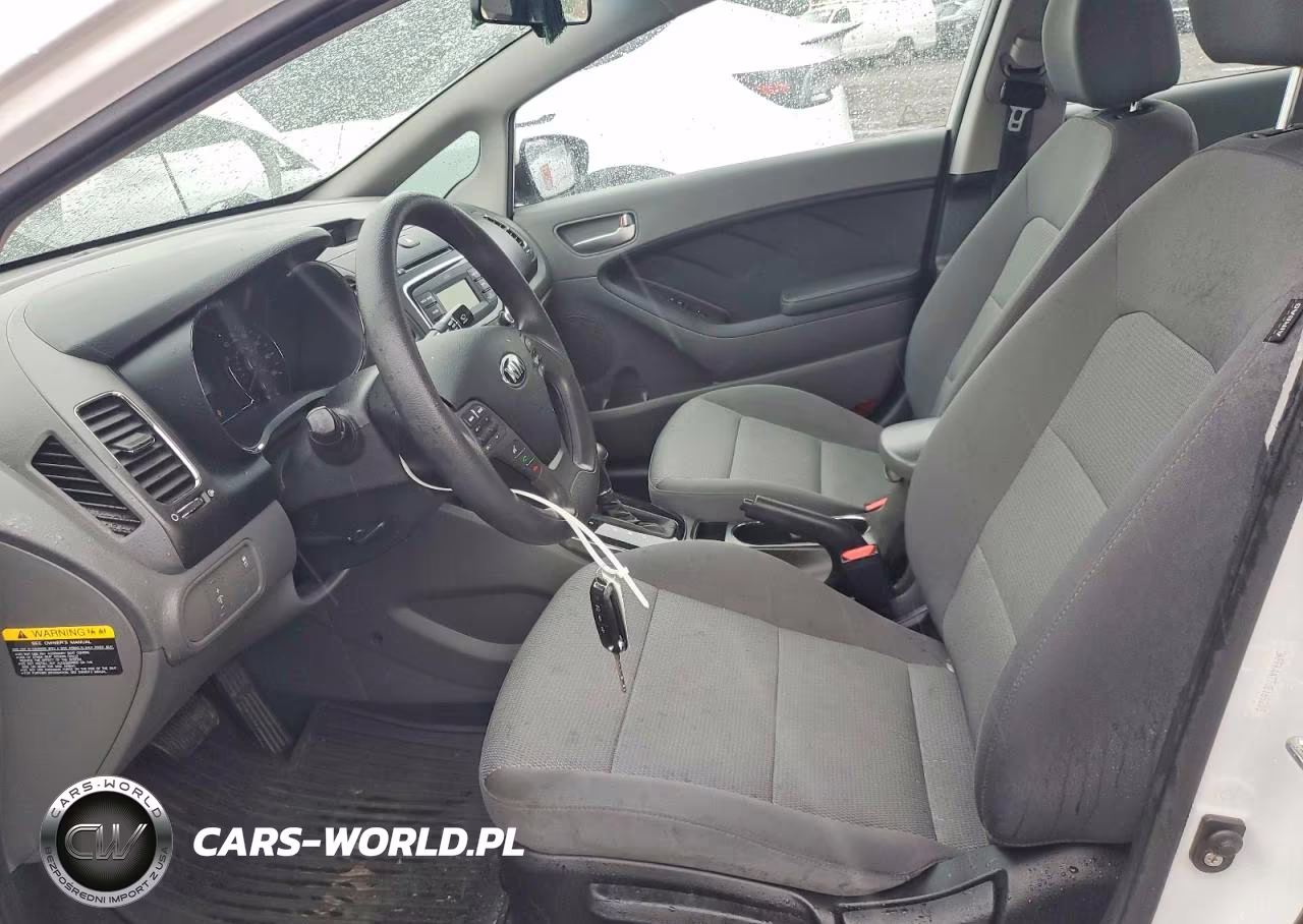 2018 Kia Forte Lx VIN:3KPFK4A77JE165205 - 7