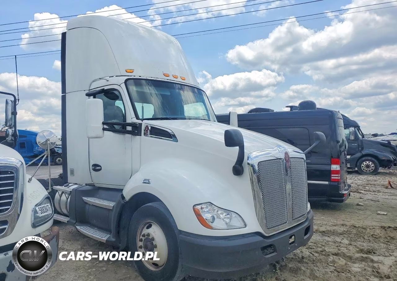 2018 Kenworth T680 Semi Truck