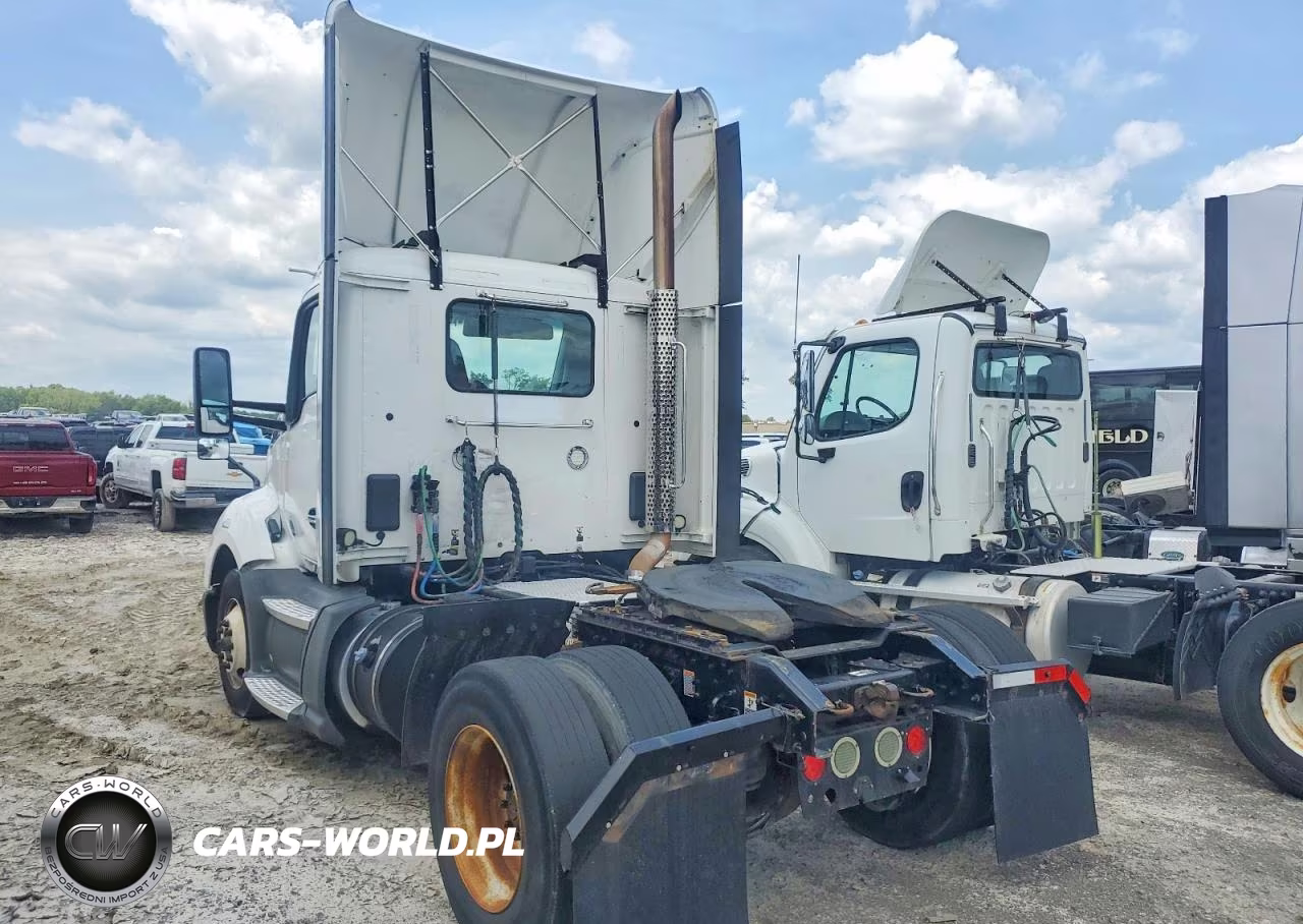 2018 Kenworth T680 Semi Truck VIN:1XKYA48XXJJ204328 - 3