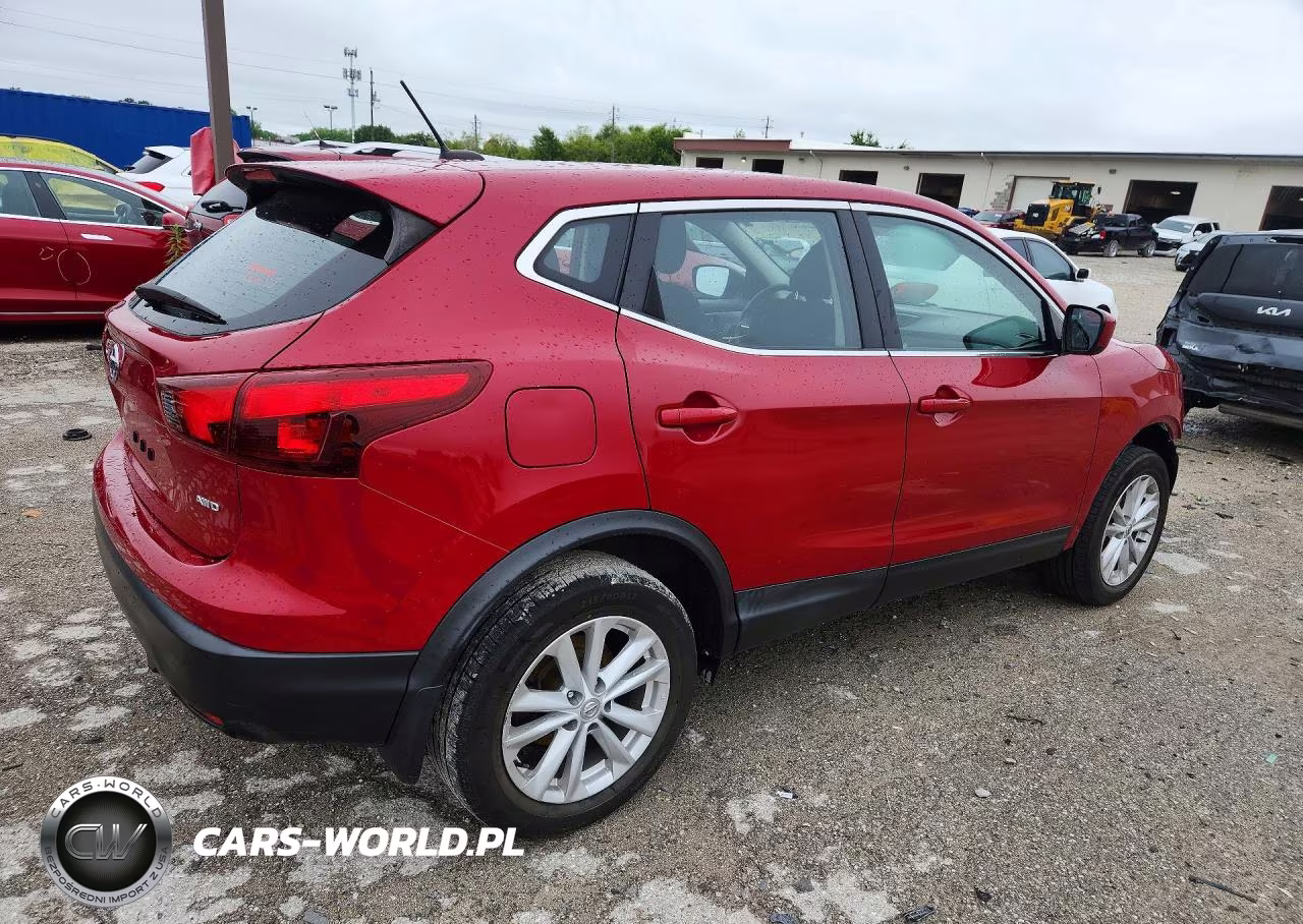2018 Nissan Rogue Sport S VIN:JN1BJ1CR6JW284404 - 3