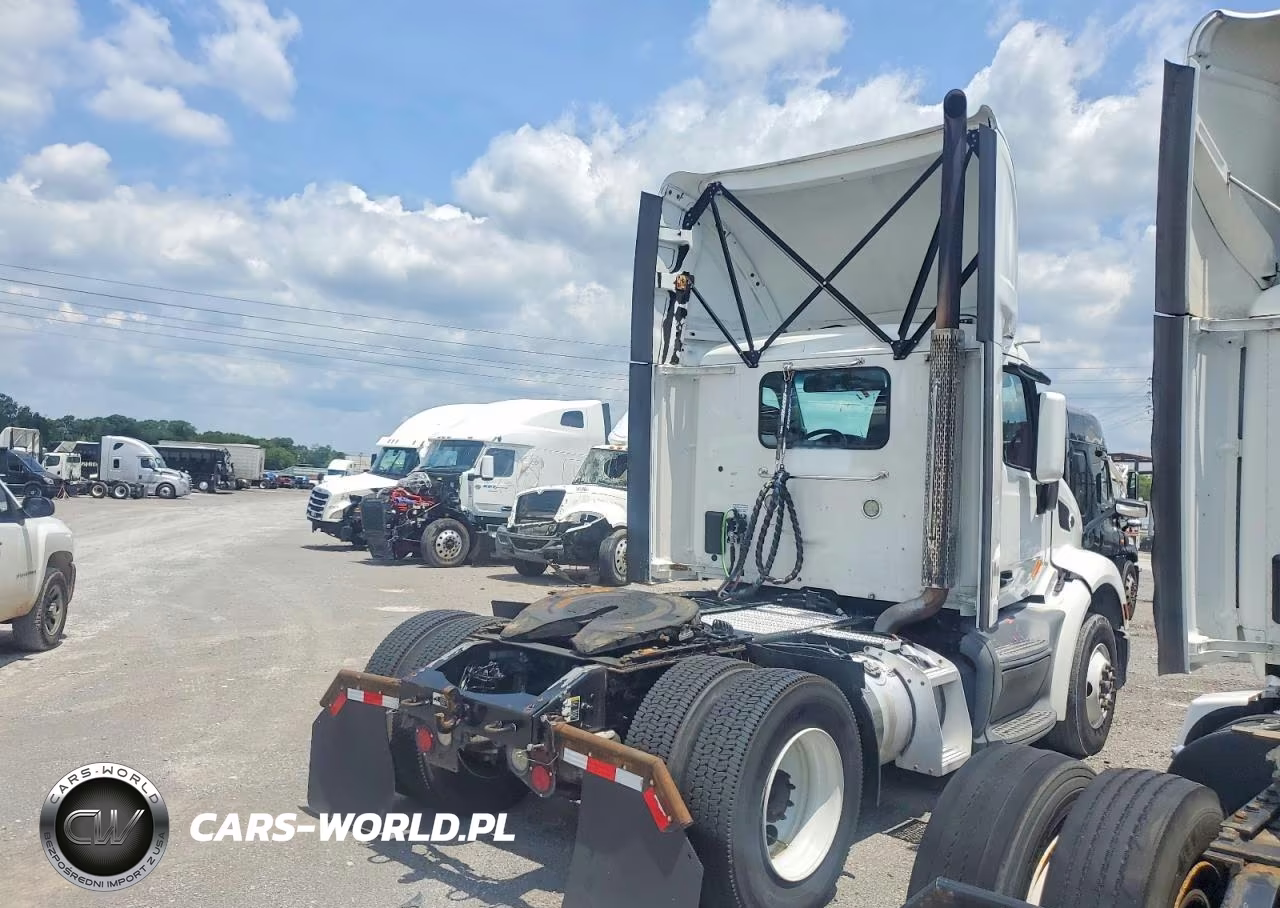 2019 Peterbilt 579 Semi Truck VIN:1XPBA48X2KD622110 - 4