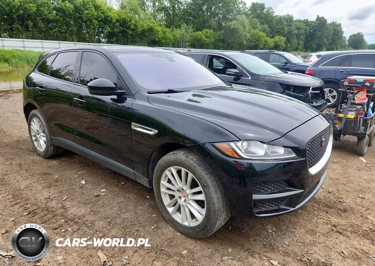 2017 Jaguar F-Pace VIN:SADCS2BV8HA061263 - 4