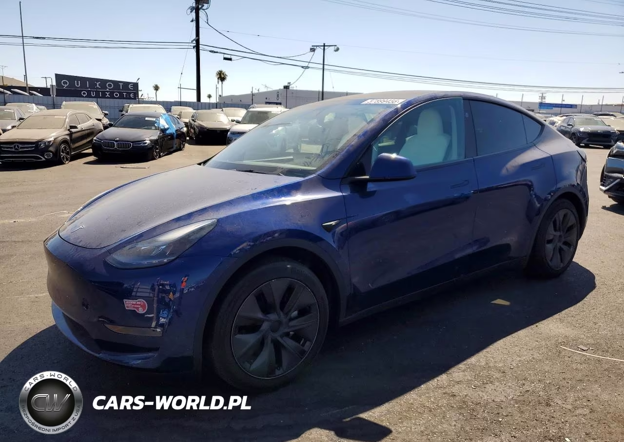 2024 Tesla Model Y – zdjęcie 1 z 12