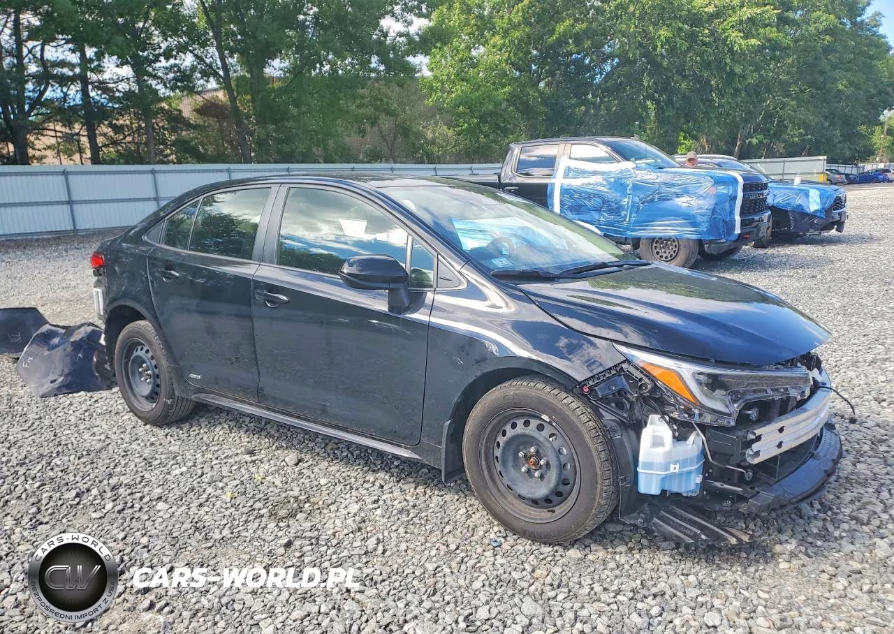 2025 Toyota Corolla Hybrid Le VIN:JTDBDMHE3S3026145 - 4
