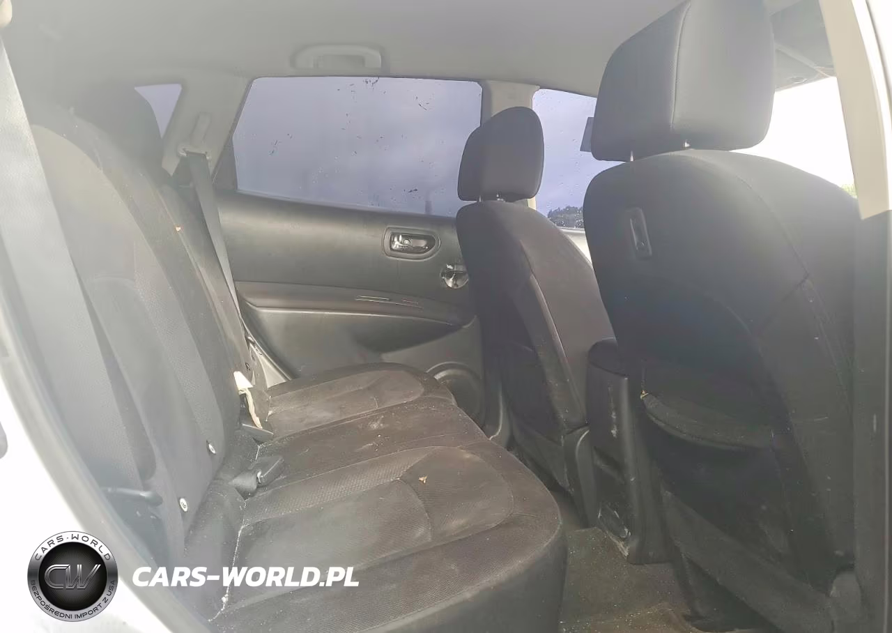 2015 Nissan Rogue Select S VIN:JN8AS5MT8FW157432 - 10