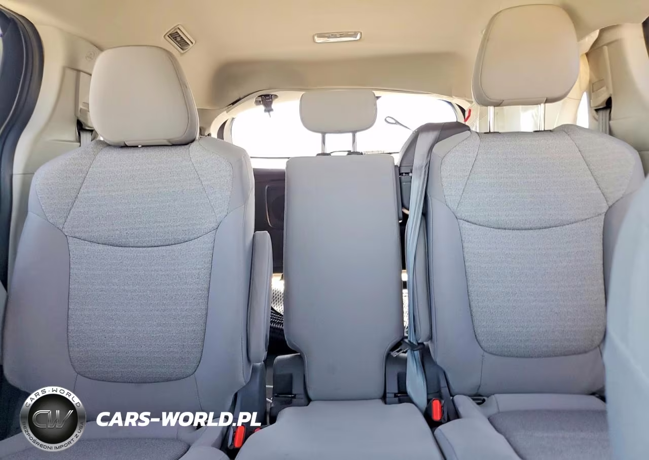 2021 Toyota Sienna Le VIN:5TDKRKEC6MS012461 - 10