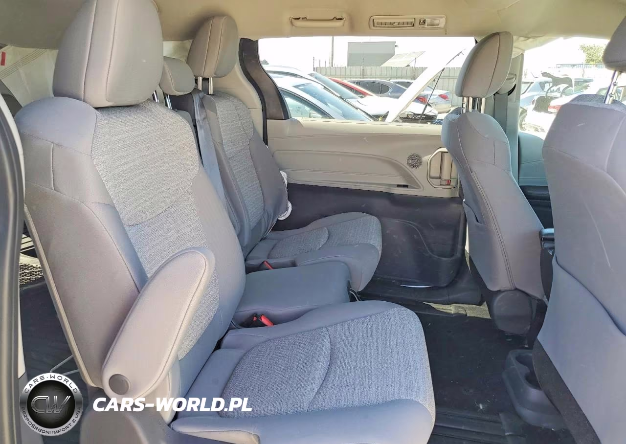 2021 Toyota Sienna Le VIN:5TDKRKEC6MS012461 - 11