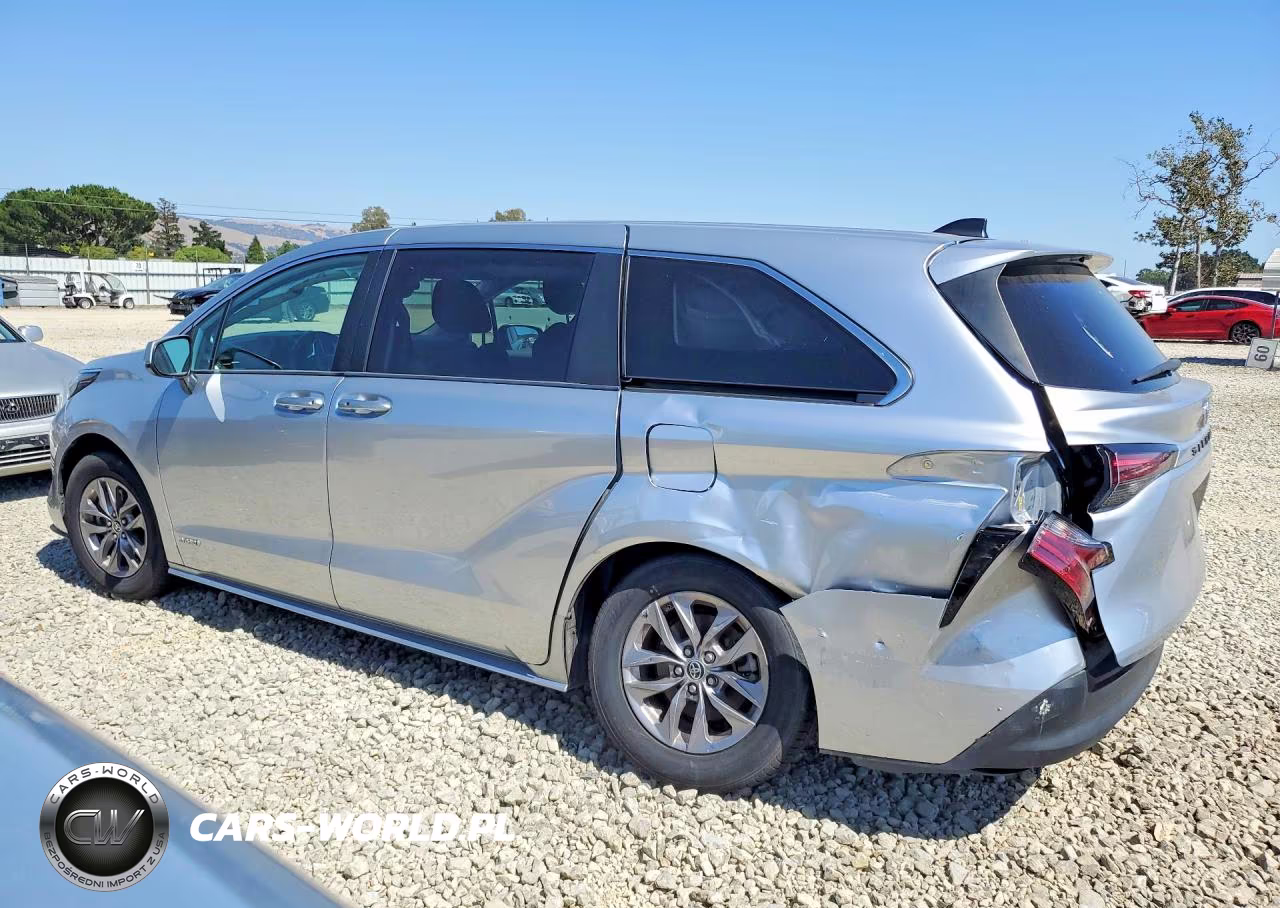2021 Toyota Sienna Le VIN:5TDKRKEC6MS012461 - 2