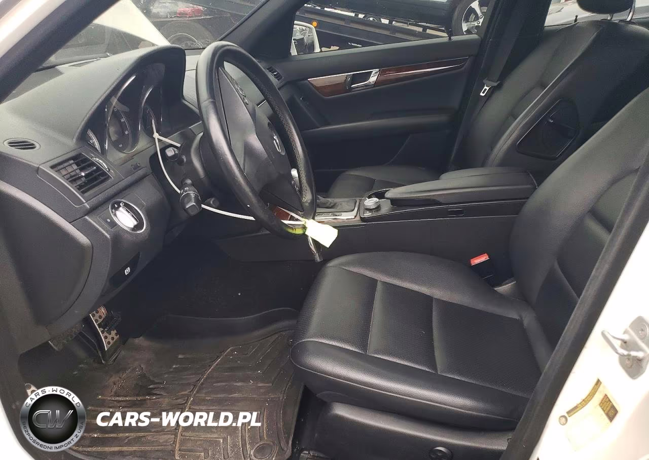 2011 Mercedes-Benz C 300 4Matic VIN:WDDGF8BB3BR133589 - 7
