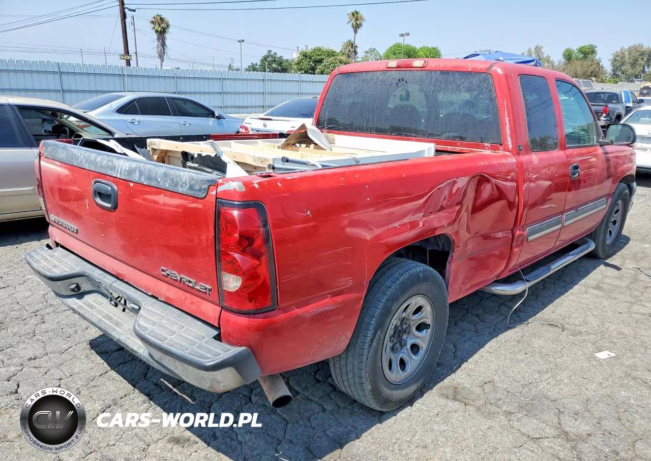 2005 Chevrolet Silverado C1500 VIN:2GCEC19V651274056 - 3