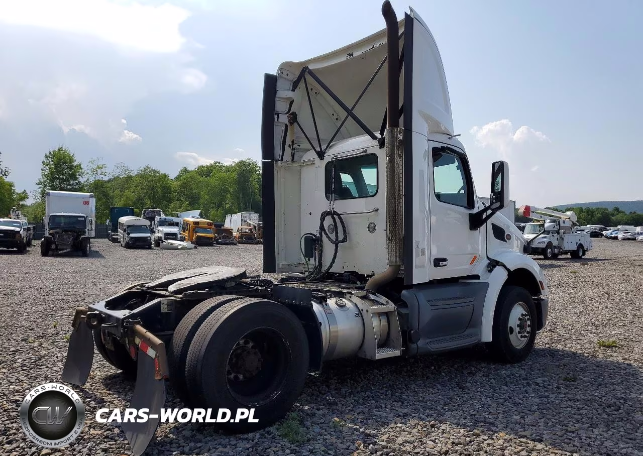 2019 Peterbilt 579 Semi Truck VIN:1XPBA48XXKD622243 - 4