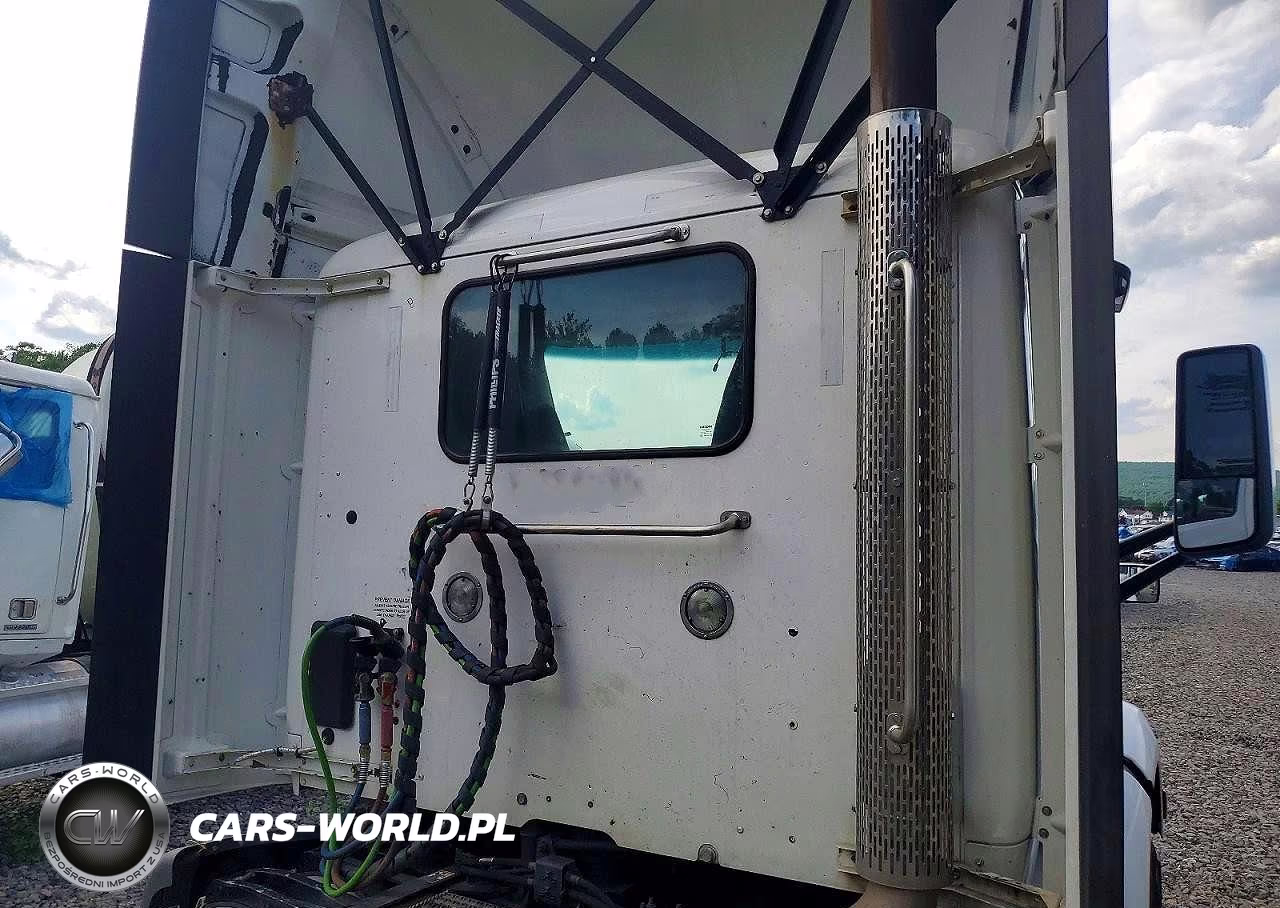2019 Peterbilt 579 Semi Truck VIN:1XPBA48XXKD622243 - 5