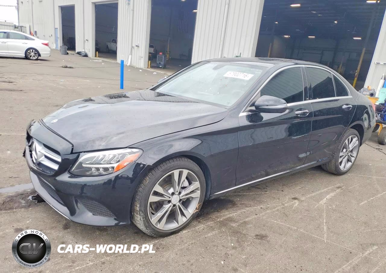 2019 Mercedes-Benz C 300