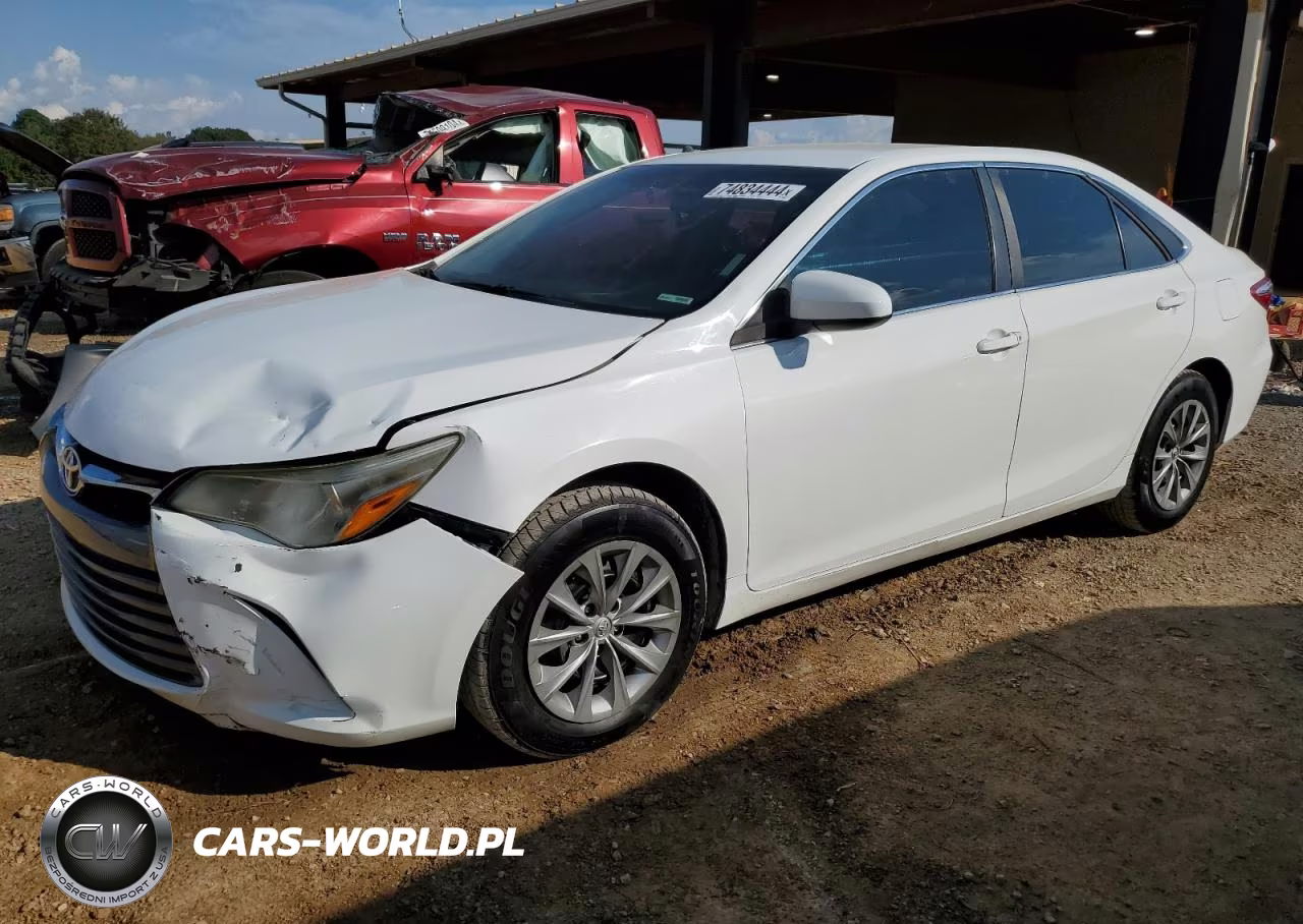 2015 Toyota Camry Le
