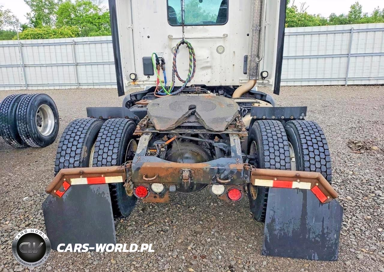 2018 Peterbilt 579 Semi Truck VIN:1XPBA48XXJD477929 - 6