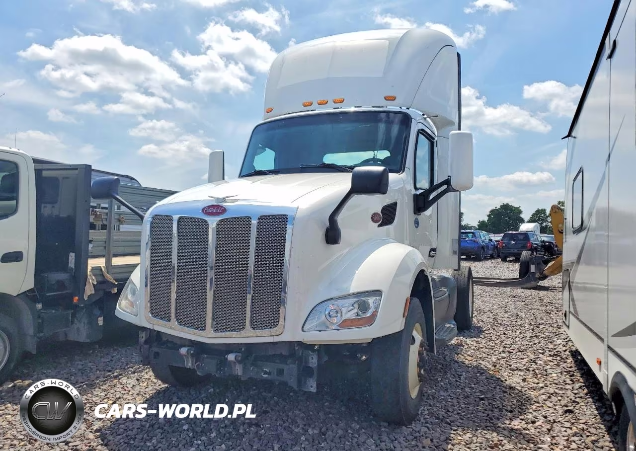2018 Peterbilt 579 VIN:1XPBA48X0JD446494 - 2
