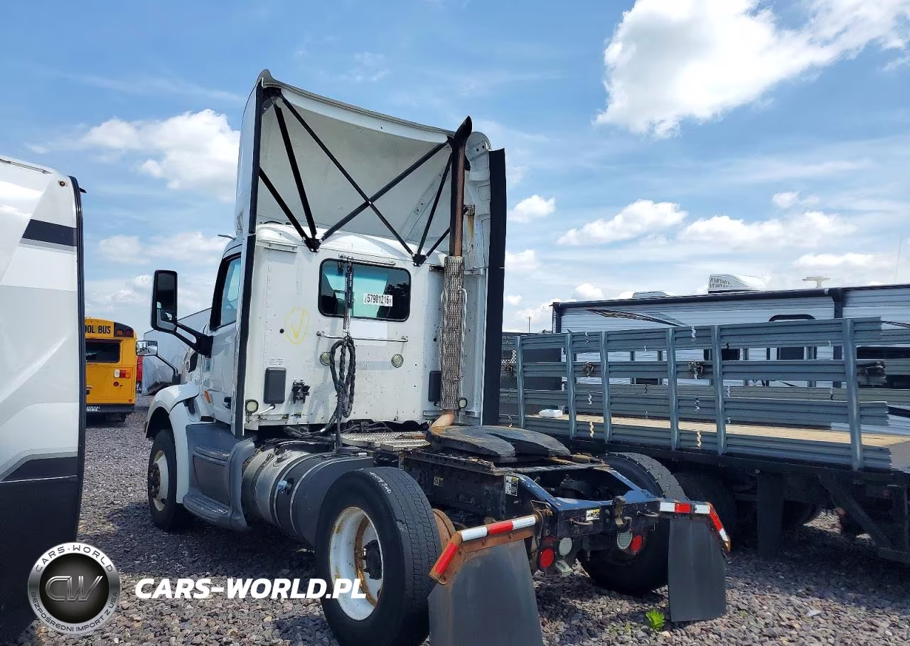2018 Peterbilt 579 VIN:1XPBA48X0JD446494 - 3
