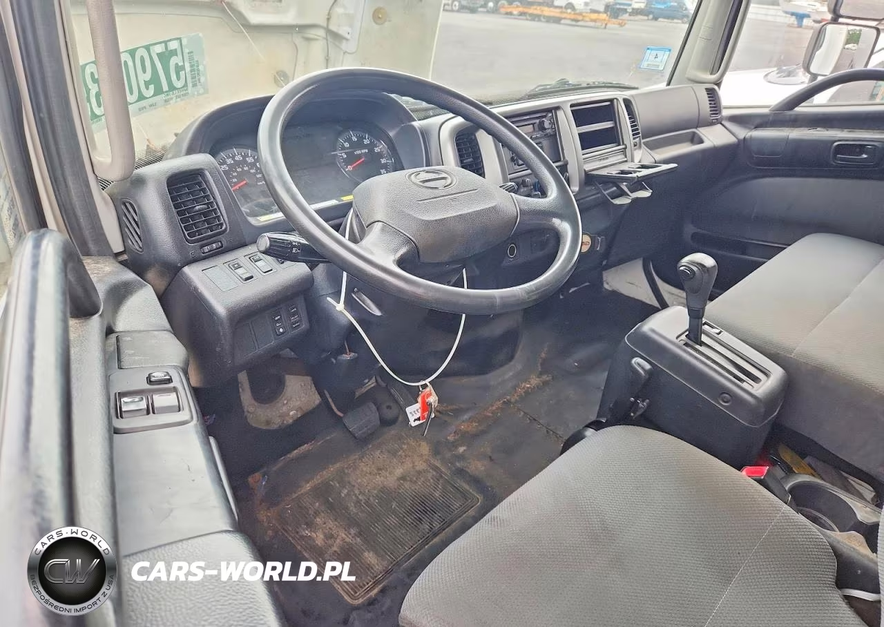 2017 Hino 258-268 Box Truck VIN:5PVNE8JV5H4S56235 - 8