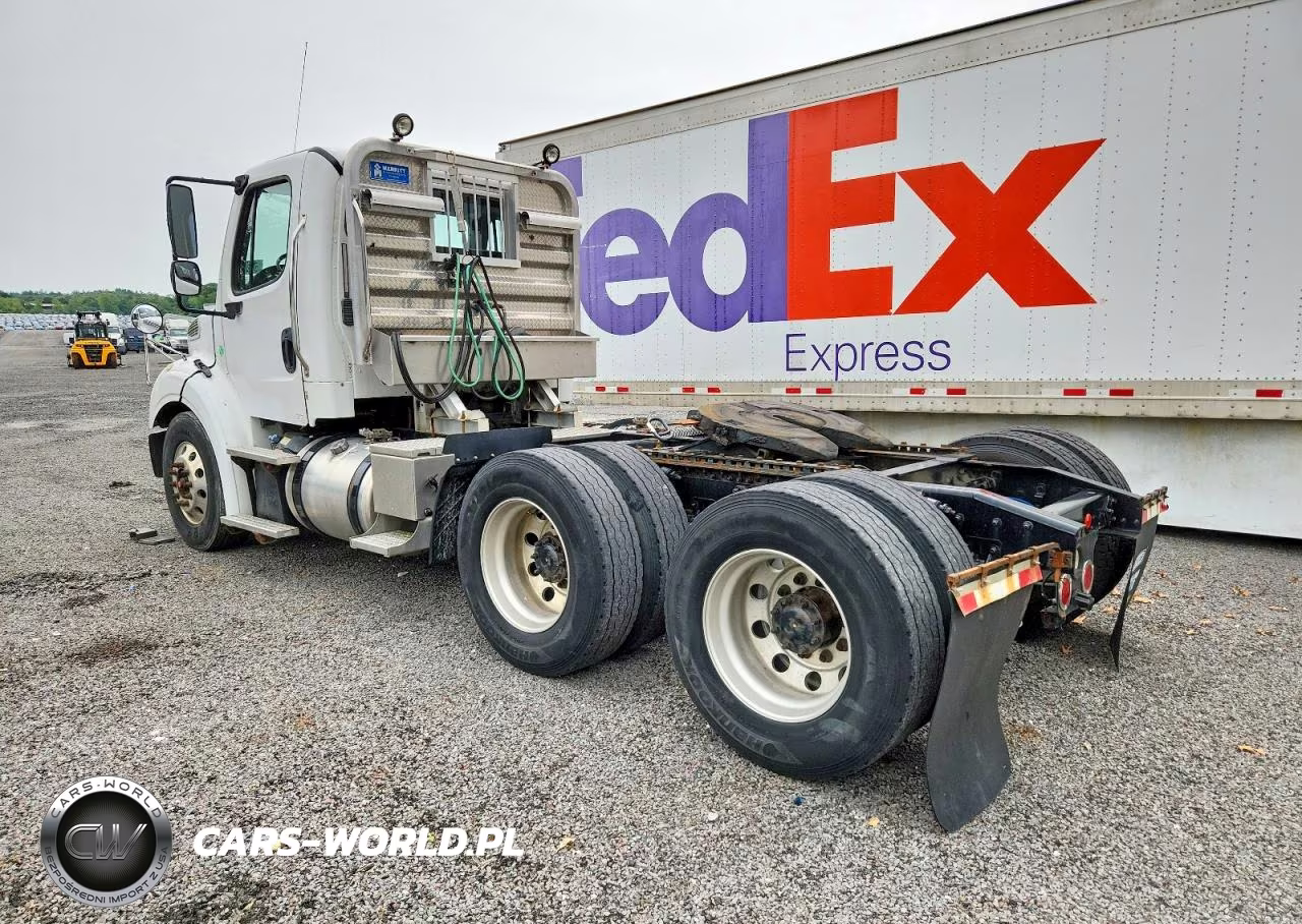2017 Freightliner Business Class M2 Semi Truck VIN:1FUJC5DVXHHJF0200 - 3