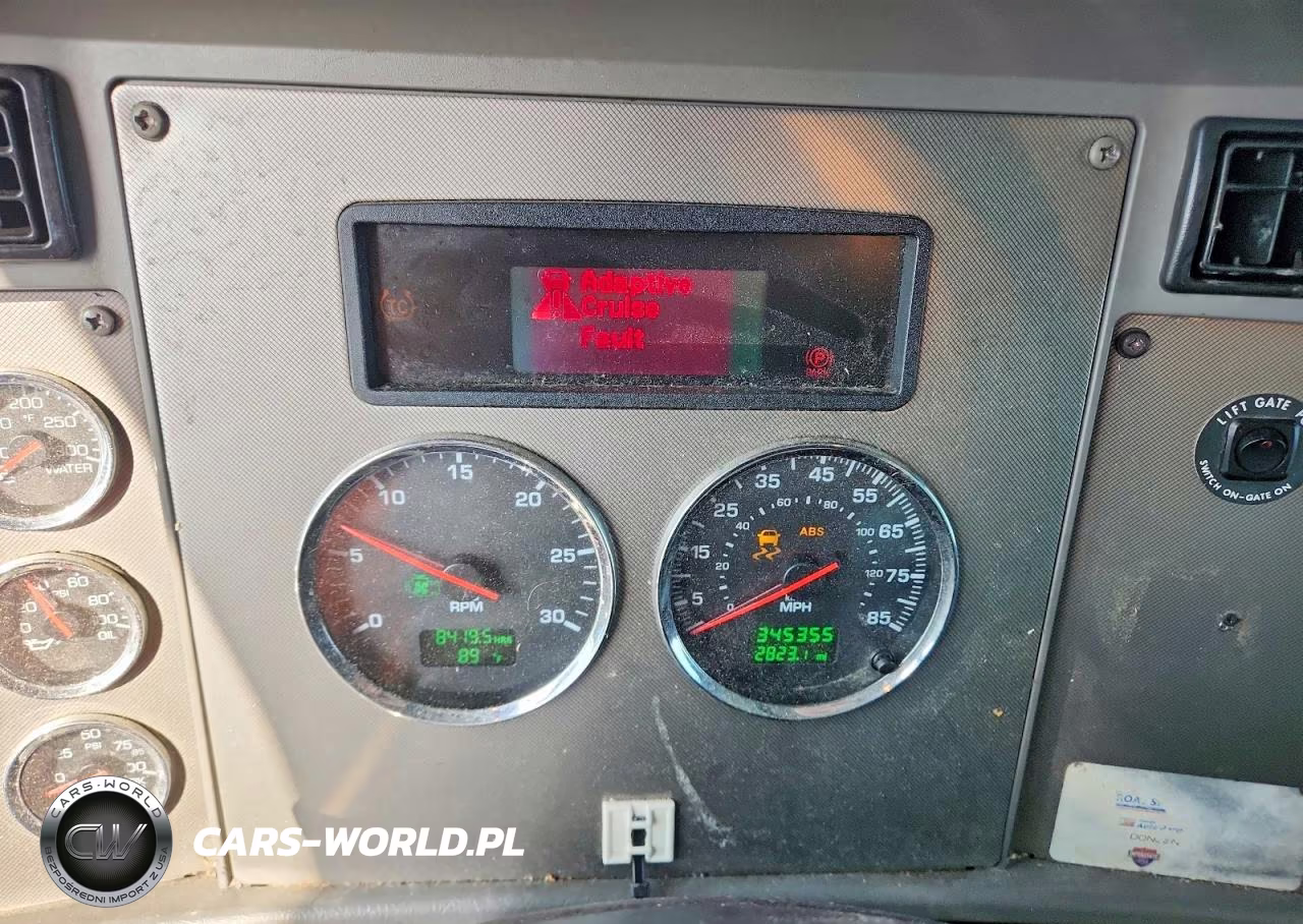 2018 Kenworth T300 Box Truck VIN:2NKHHM6X8JM215460 - 8