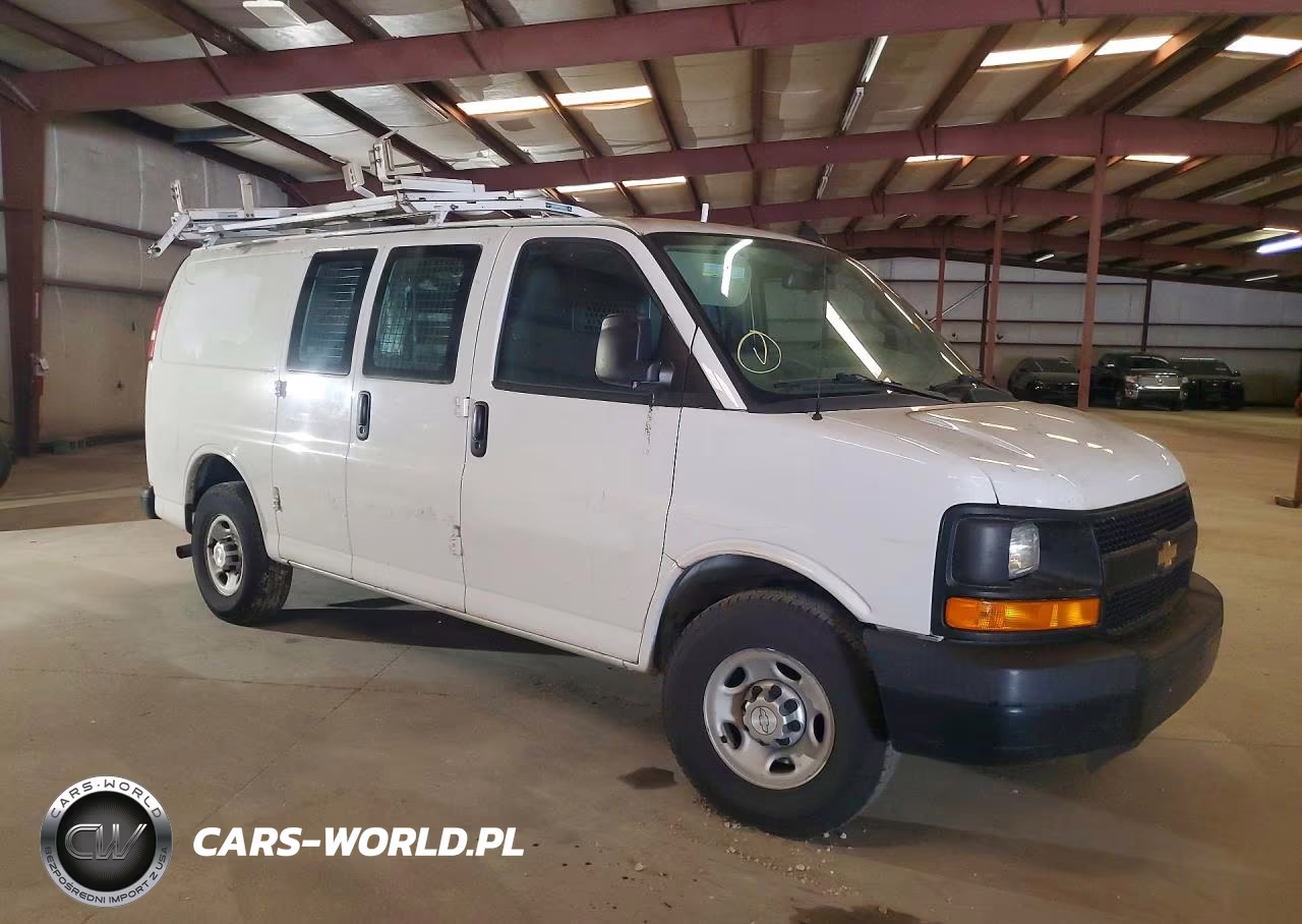 2016 Chevrolet Express G2500 VIN:1GCWGAFF8G1210664 - 4