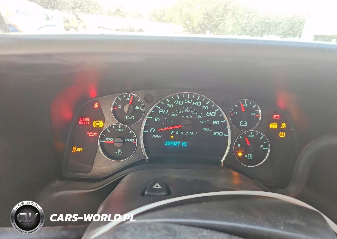 2016 Chevrolet Express G2500 VIN:1GCWGAFF8G1210664 - 9