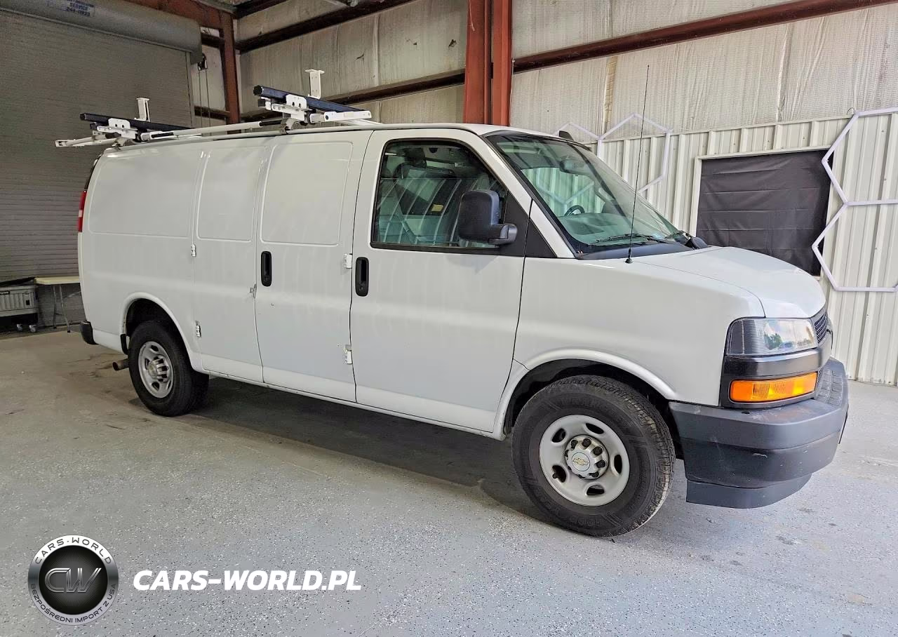 2023 Chevrolet Express G2500 VIN:1GCWGAFP7P1232891 - 4