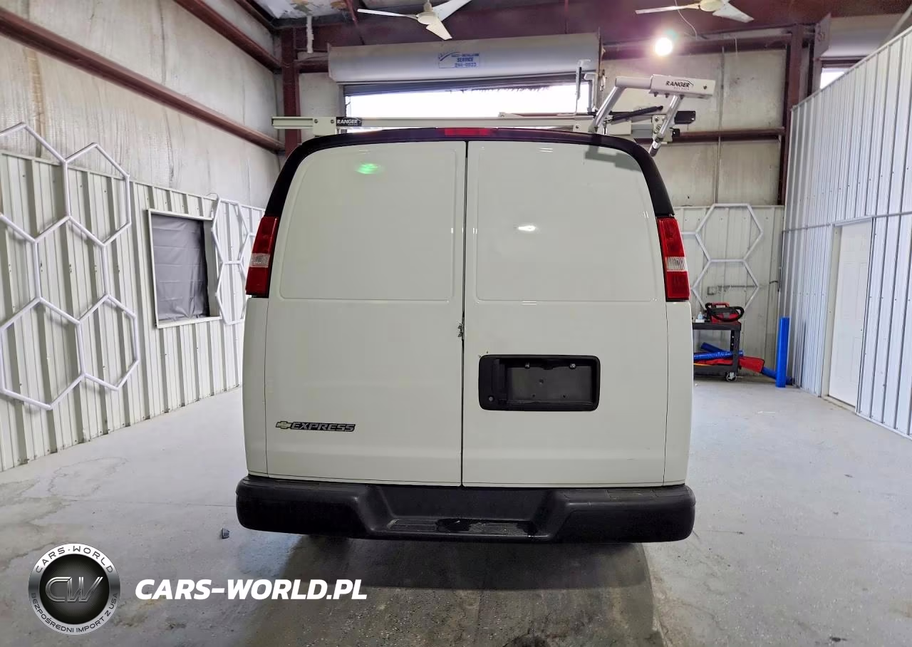 2023 Chevrolet Express G2500 VIN:1GCWGAFP7P1232891 - 6