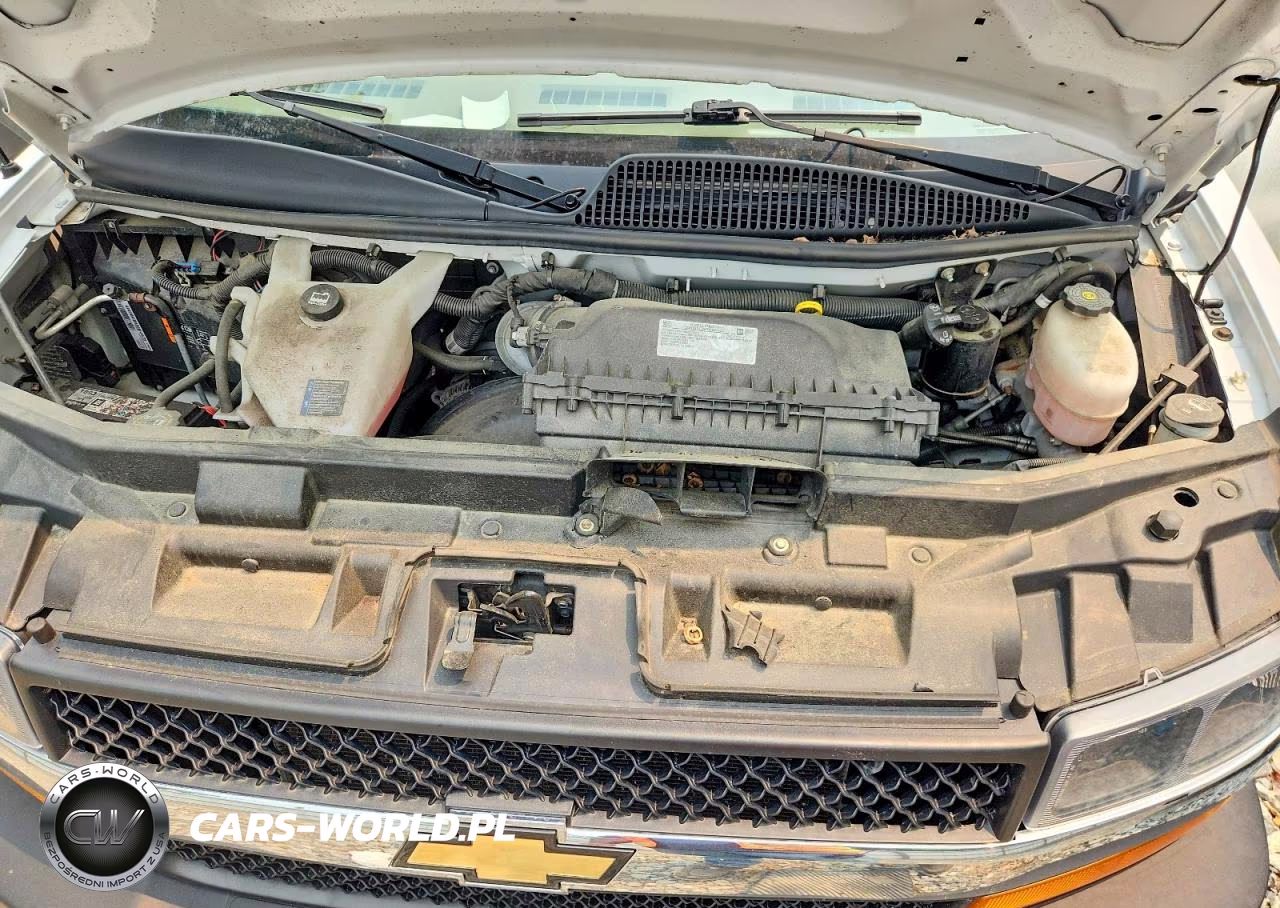 2022 Chevrolet Express G2500 VIN:1GCWGAFP0N1184373 - 12