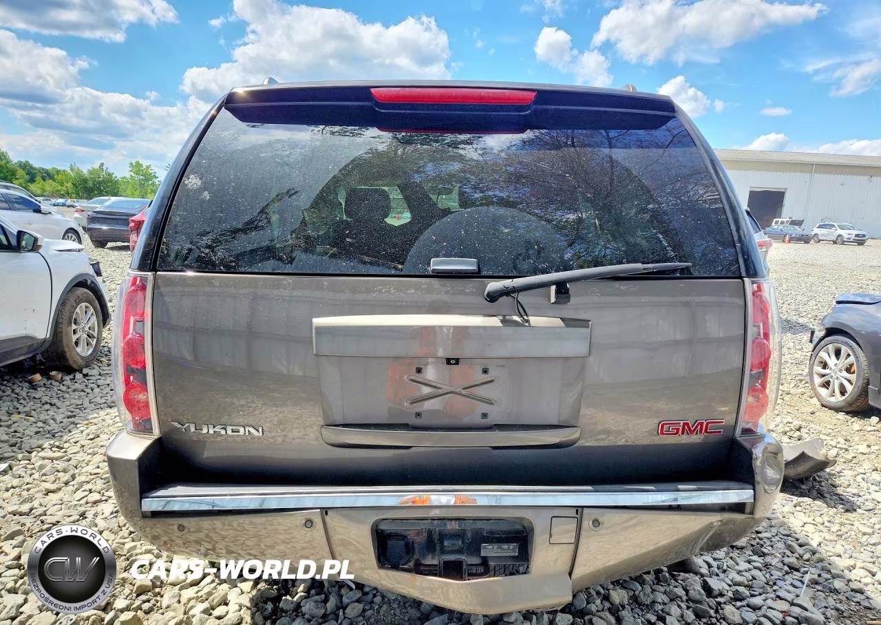 2020 Suzi-Suzuki Yukon Denali VIN:1GKS2EEFXER202767 - 6