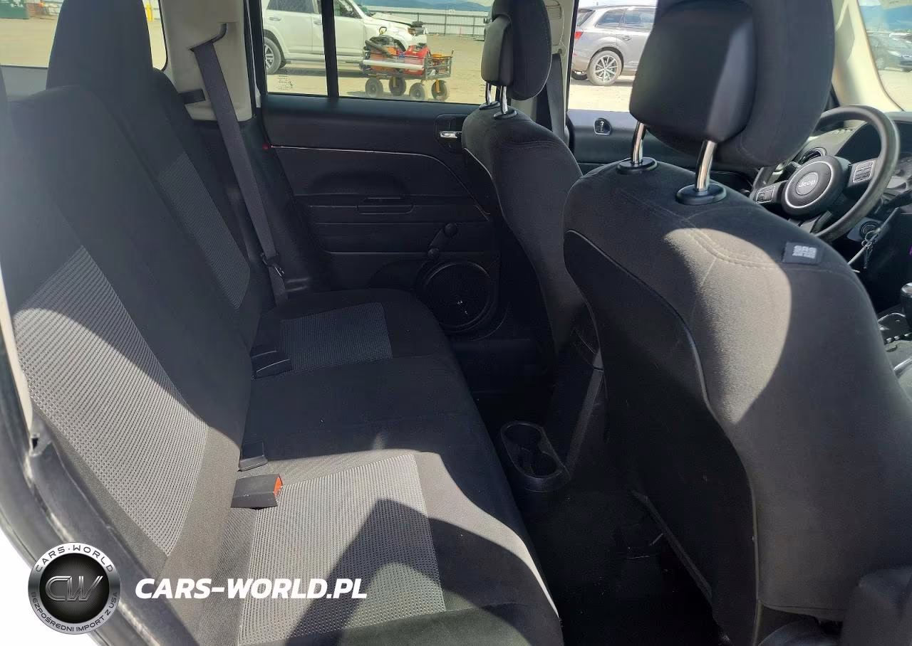 2016 Jeep Patriot Sport VIN:1C4NJPBA8GD787266 - 10