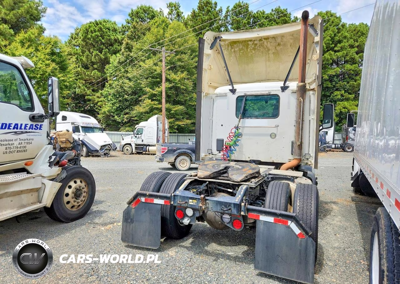 2017 Peterbilt 579 Semi Truck VIN:1XPBA48X0HD428989 - 4