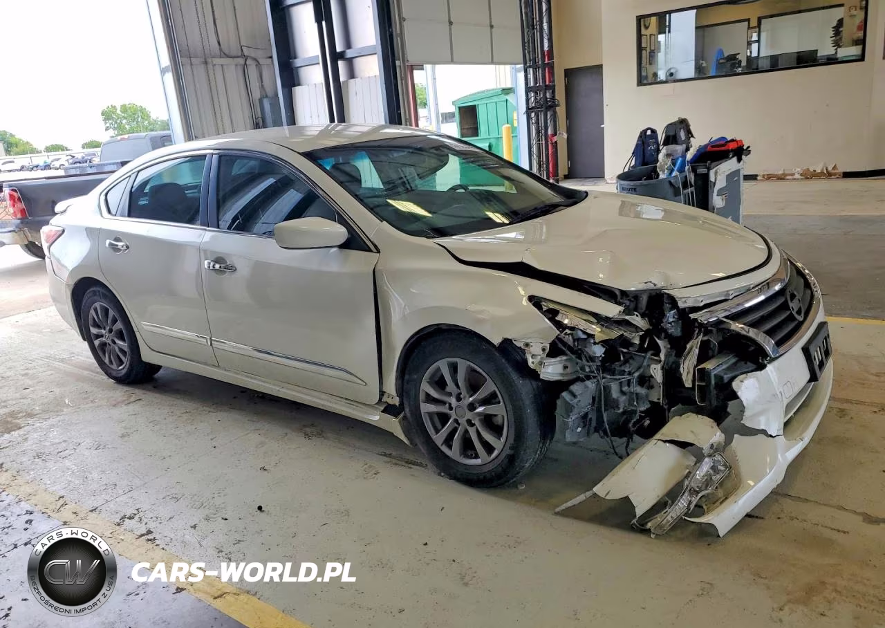 2015 Niss Altima VIN:1N4AL3AP1FN906247 - 4
