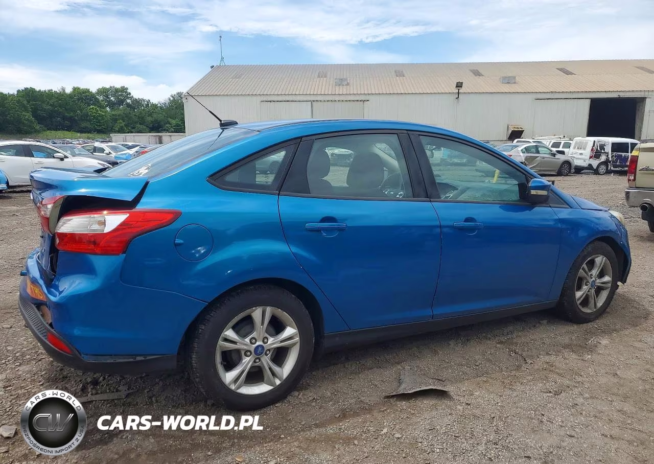 2013 Ford Focus Se VIN:1FADP3F27DL180417 - 3