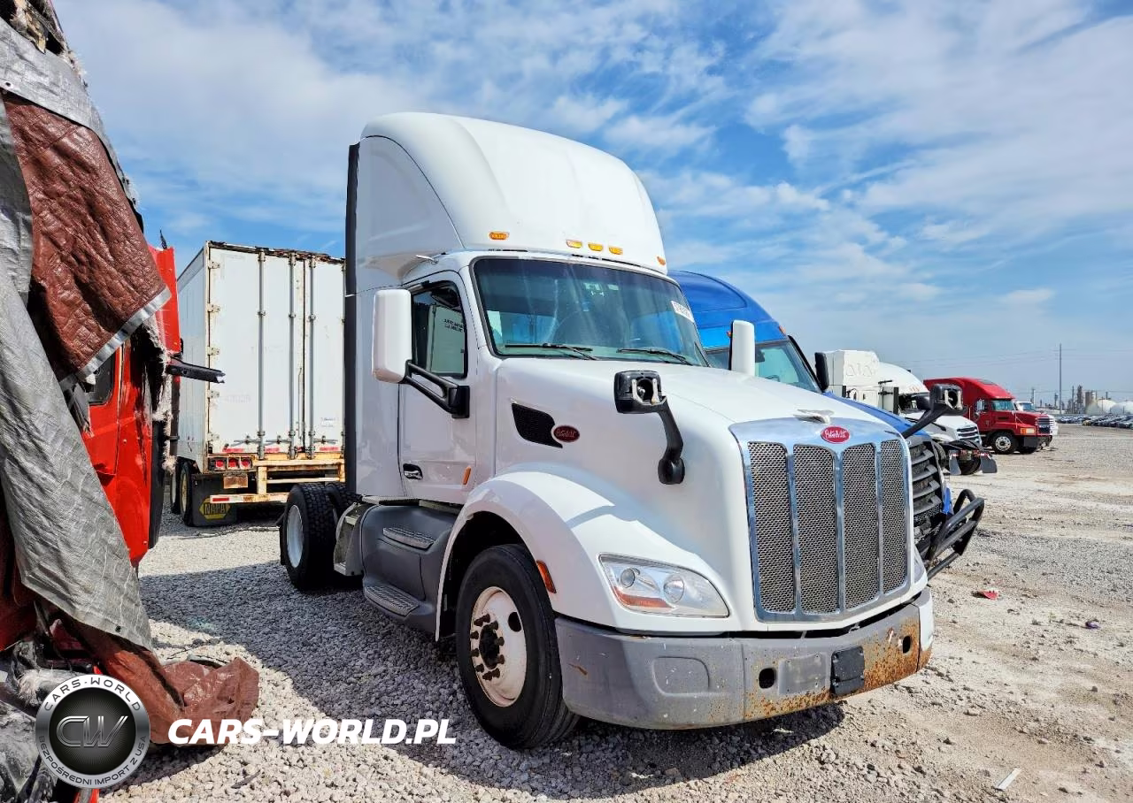 2017 Peterbilt 579 Semi Truck – zdjęcie 1 z 10