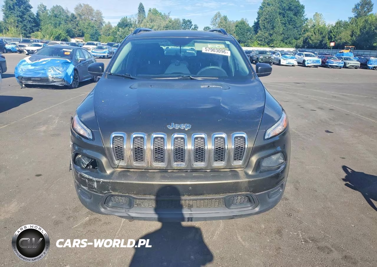 2015 Jeep Cherokee Sport VIN:1C4PJMAB9FW774563 - 5