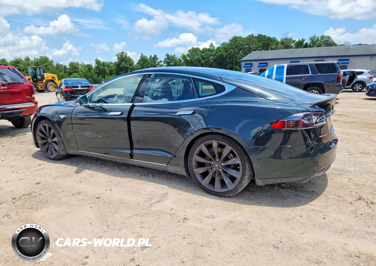 2013 Tesla Model S VIN:5YJSA1CPXDFP10826 - 2