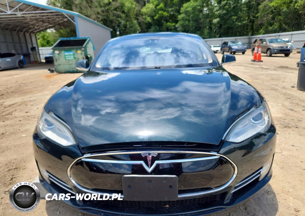 2013 Tesla Model S VIN:5YJSA1CPXDFP10826 - 5