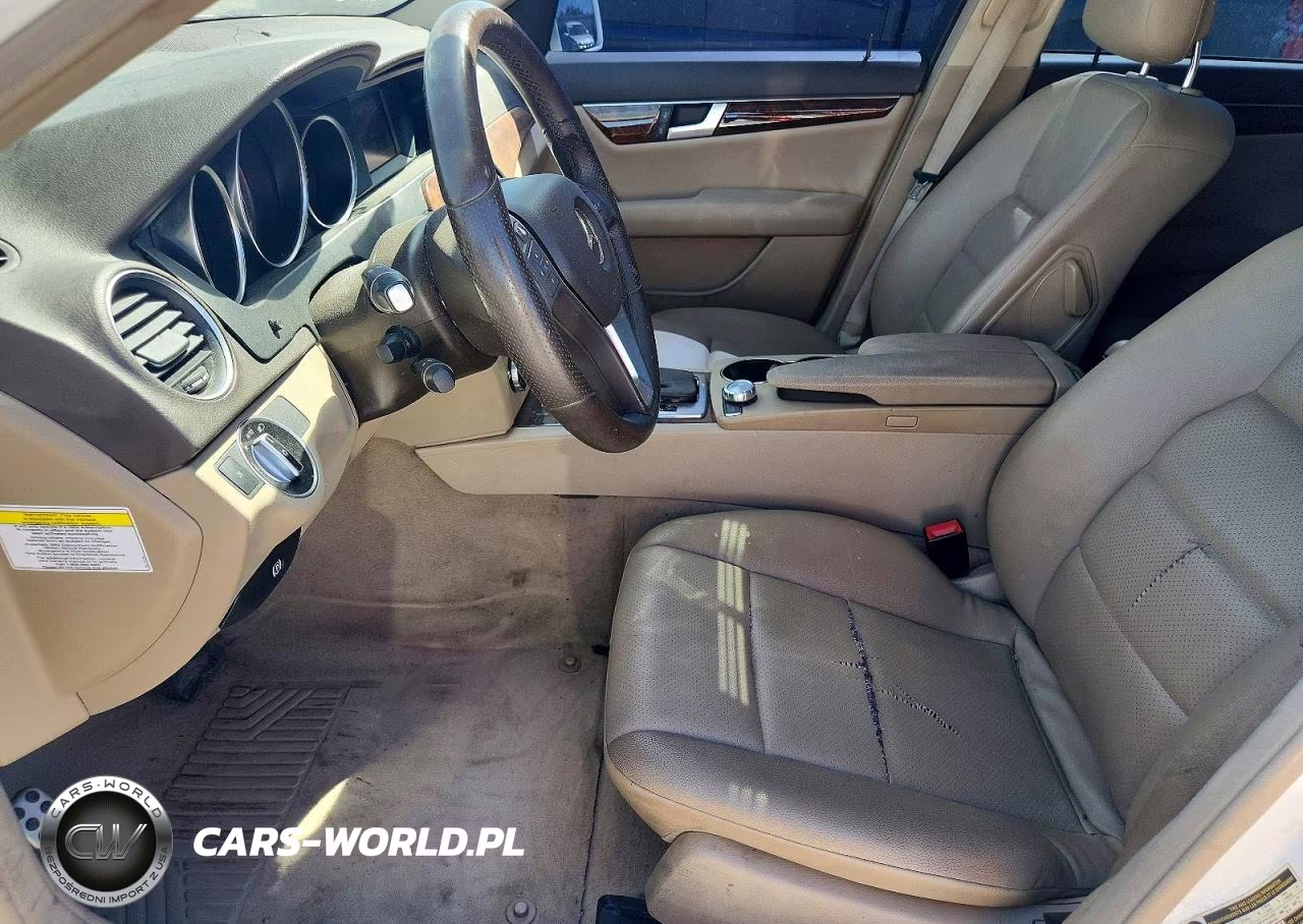2013 Mercedes-Benz C 250 VIN:WDDGF4HB1DA835945 - 7