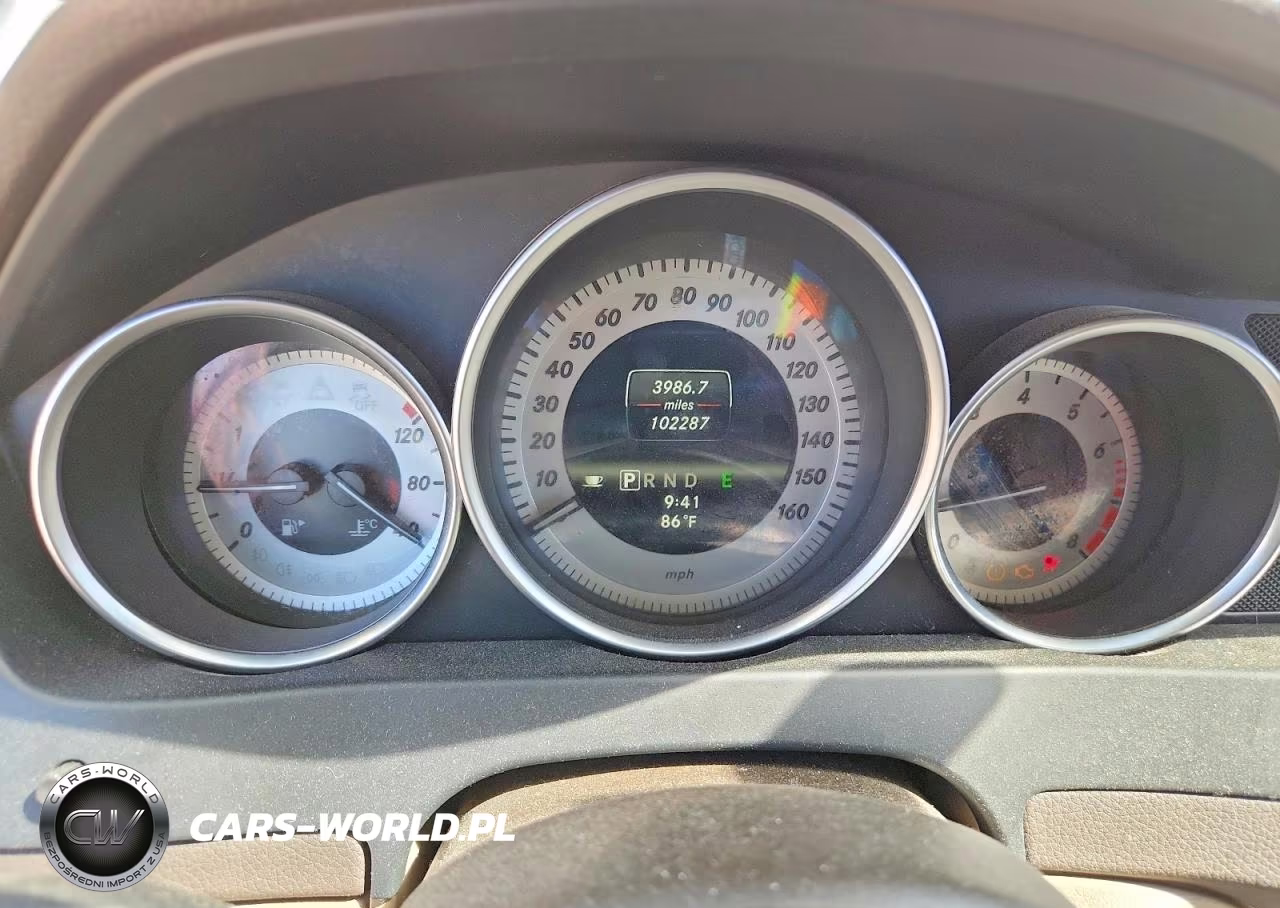 2013 Mercedes-Benz C 250 VIN:WDDGF4HB1DA835945 - 9