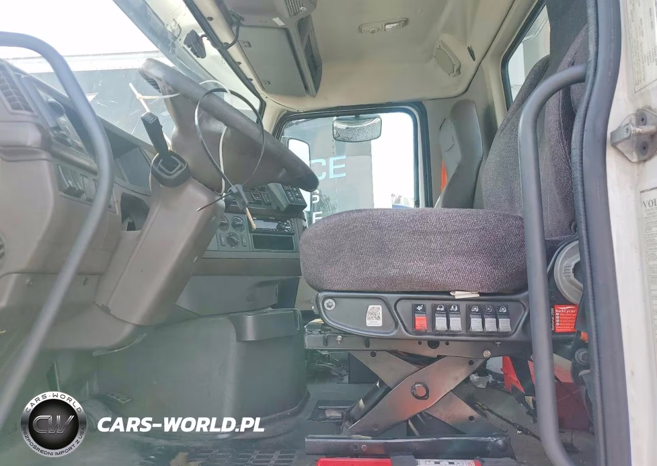 2017 Volvo Vn Vnl VIN:4V4N39TG5HN988048 - 5
