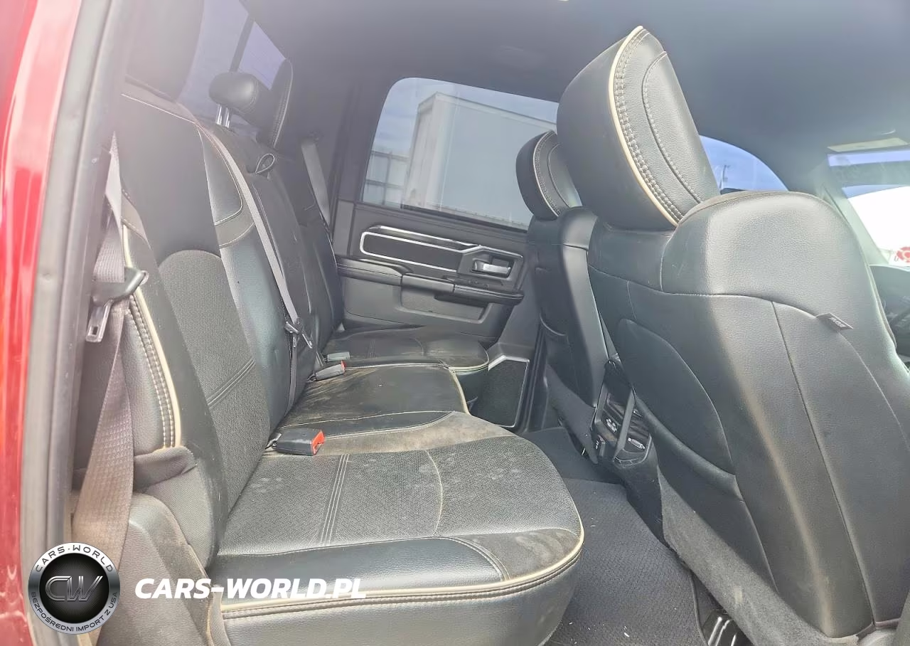 2021 Ram 3500 Laramie VIN:3C63RRJLXMG618516 - 11
