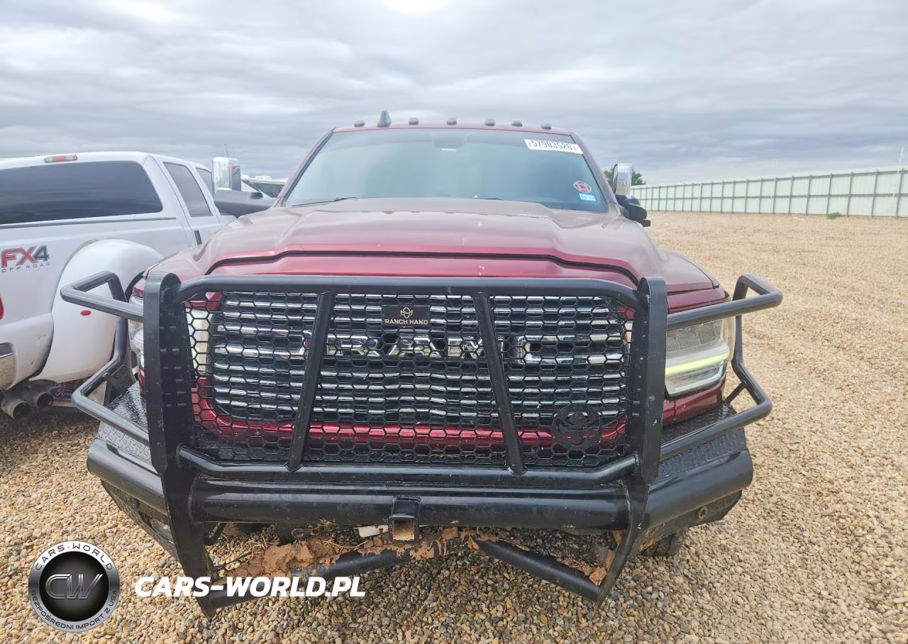 2021 Ram 3500 Laramie VIN:3C63RRJLXMG618516 - 5